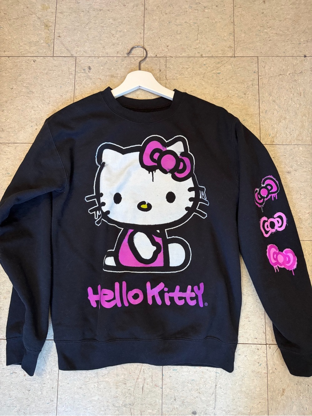 Hello Kitty Graphic Sweatshirt Size XS